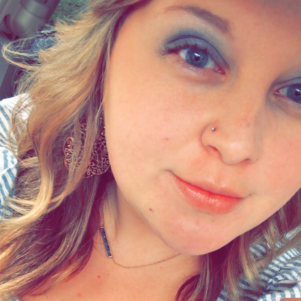 Meet your Posher, Tiffanie